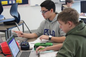 Mrs. Quiñones' Dual Credit AVID 1 class fills out their weekly agendas to stay on top of their assignments. As freshmen navigating college-level work for the first time, these students are learning to balance their schedules.

